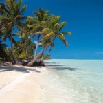 une plage et du ciel bleu, loin de la France ?